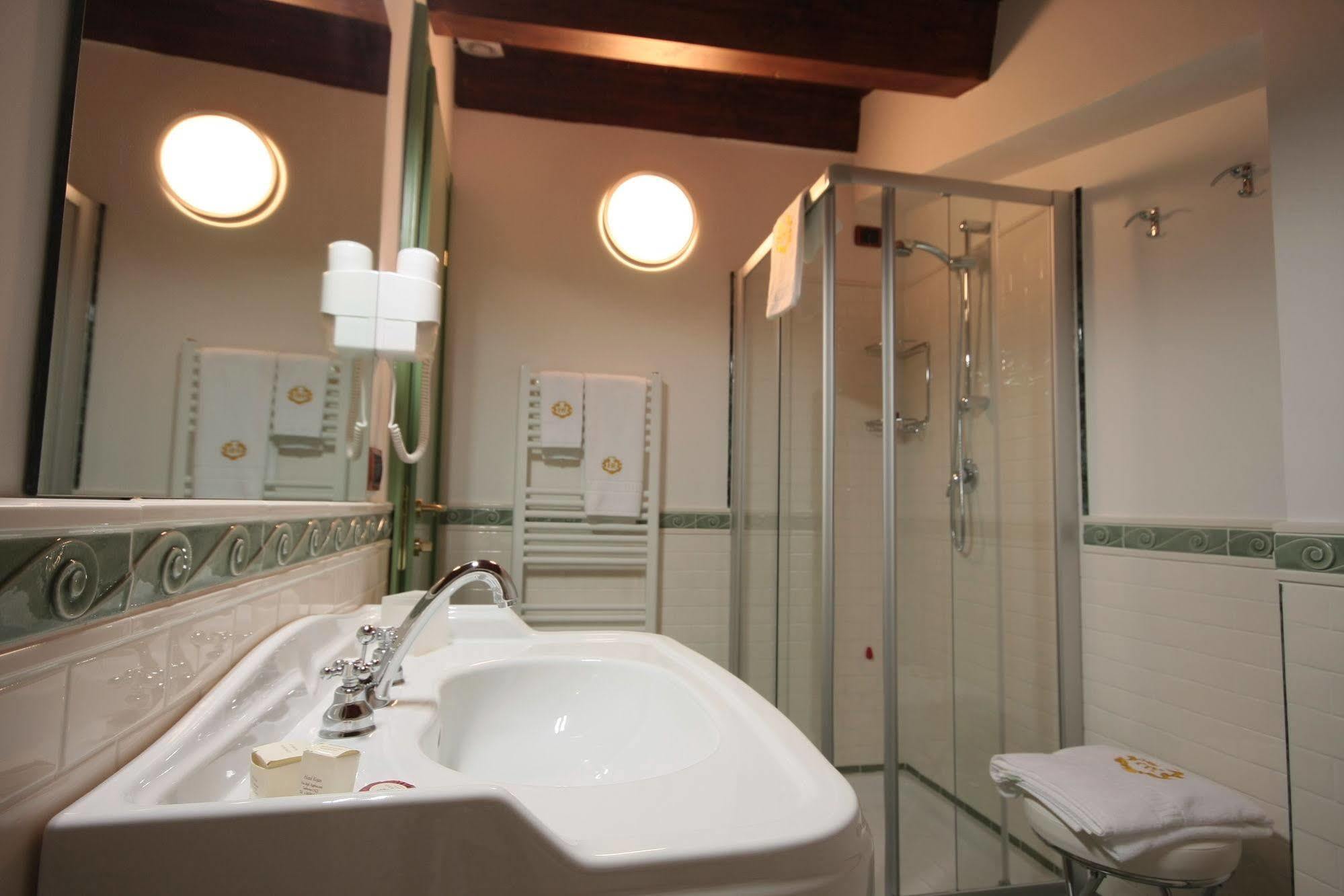 Hotel Rojan Sulmona Eksteriør bilde