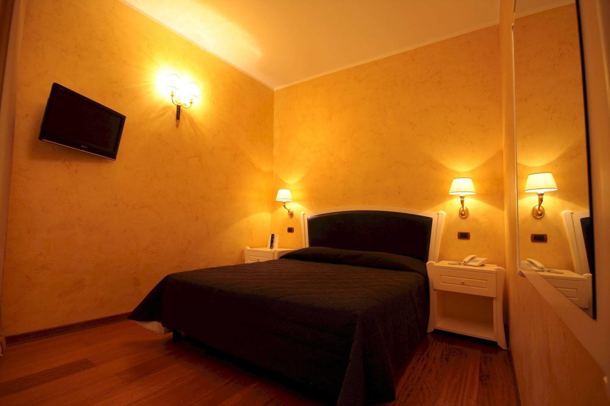 Hotel Rojan Sulmona Eksteriør bilde