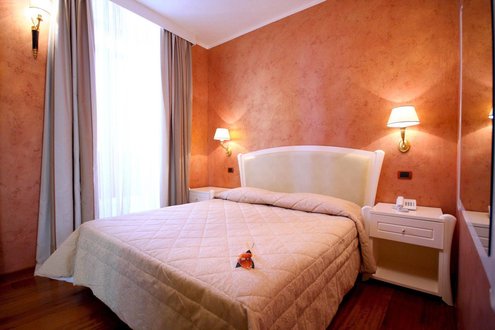 Hotel Rojan Sulmona Eksteriør bilde
